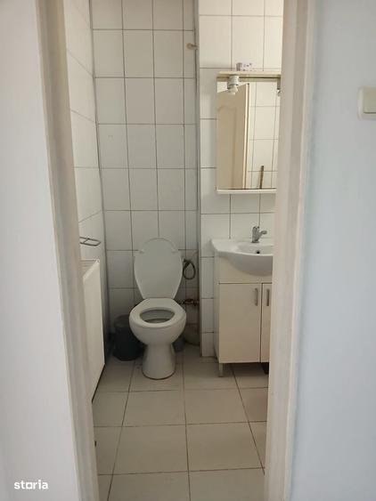 Apartament cu 2 camere decomandat în Podu Roș