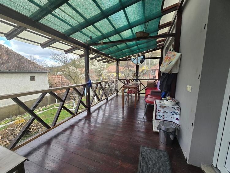 Casă individuală cu 5 camere cu Canalizare în Exterior Nord