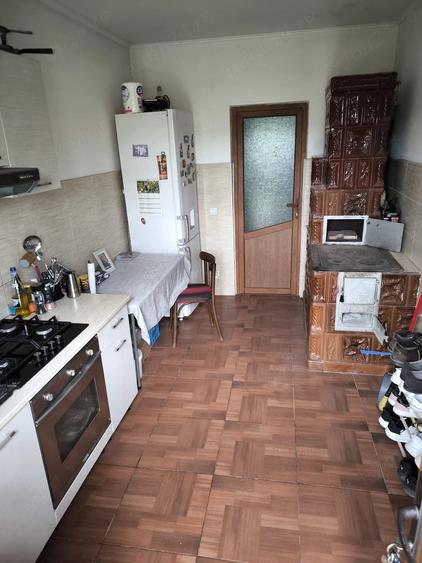 Casă cu 4 camere cu Teren 800 Mp în Corni