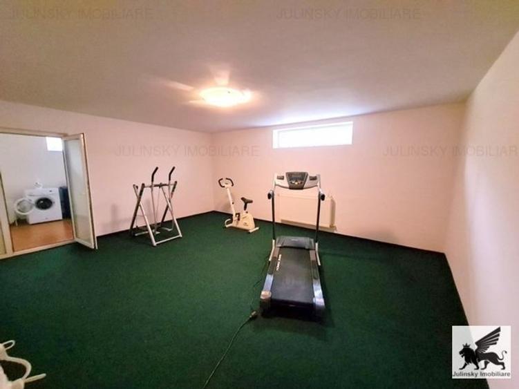 Casă individuală cu 10 camere cu Teren 640 Mp în Pipera