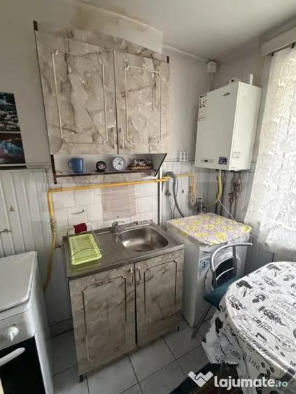 Apartament cu 2 camere nedecomandat în Central