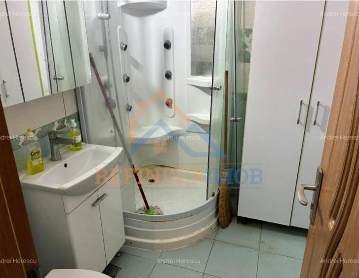 Apartament cu 2 camere decomandat în Rahova