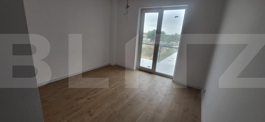 Apartament cu 3 camere semidecomandat în Mehala