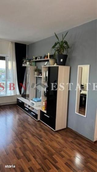 Apartament cu 2 camere decomandat în Titan