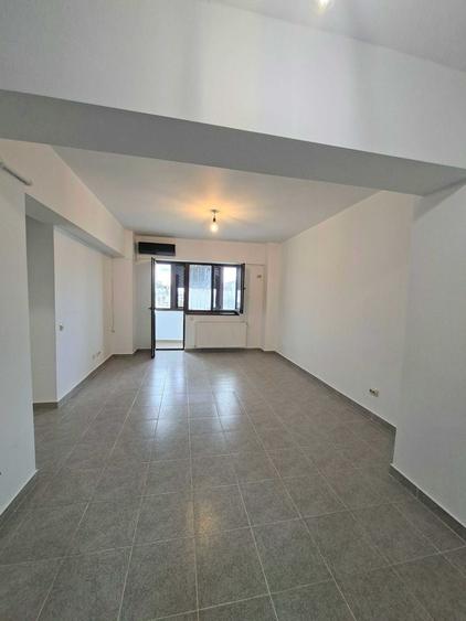 Garsonieră decomandată în Rahova