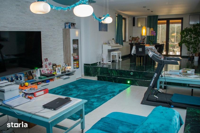 Casă cu 6 camere cu Teren 700 Mp în Crevedia
