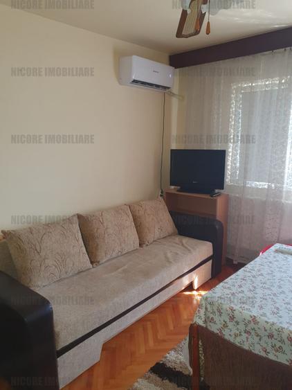 Apartament cu 2 camere decomandat în Girocului