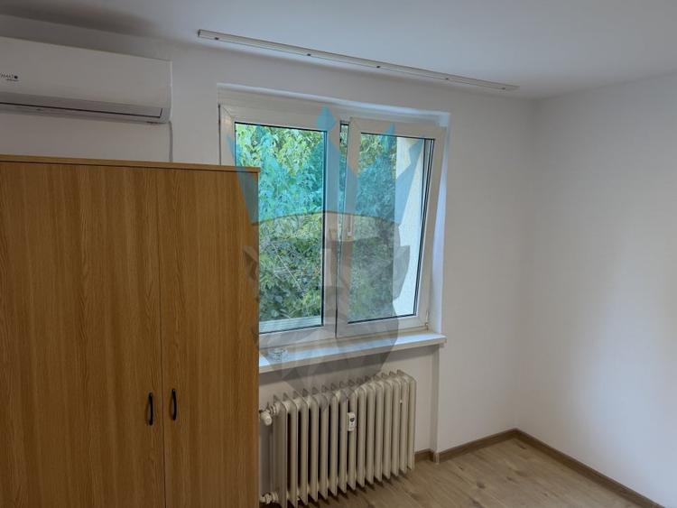 Apartament cu 3 camere semidecomandat, mobilat în Parcul Circului