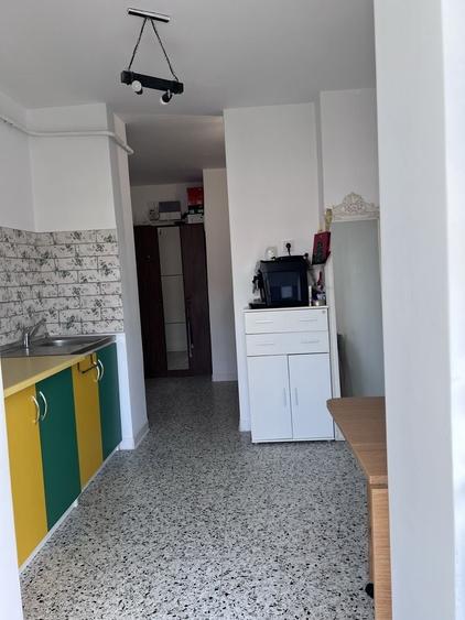 Apartament cu 2 camere decomandat în Exterior Vest