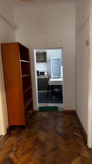 Apartament cu 3 camere decomandat în Ștefan cel Mare