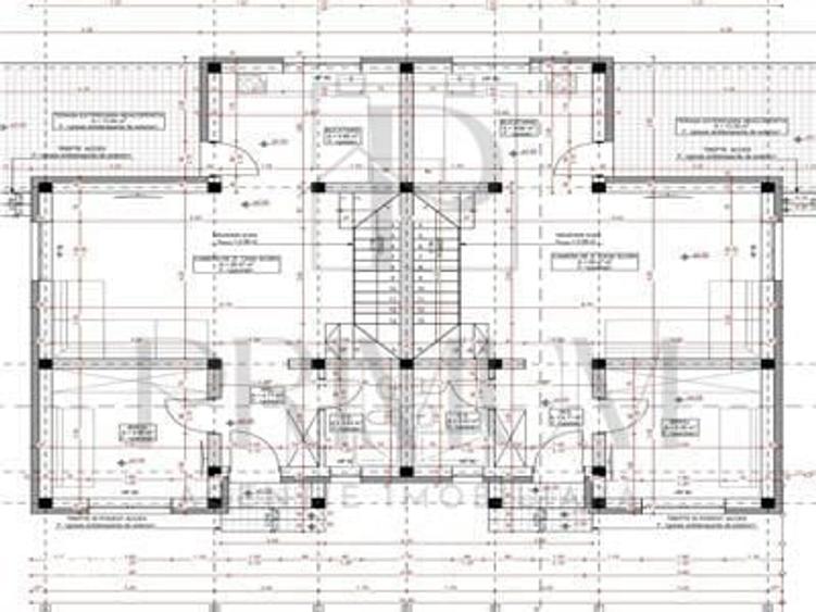 Casă cu 4 camere cu Teren 250 Mp în Central