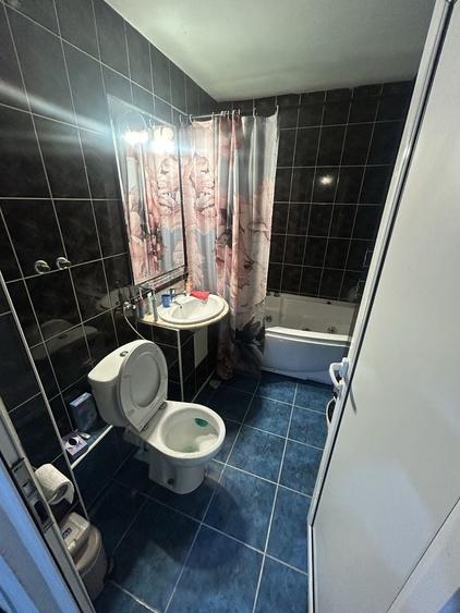 Apartament cu 2 camere decomandat în Petros