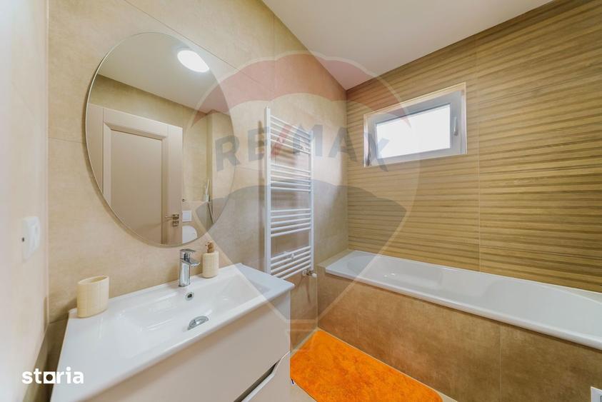 Apartament cu 3 camere, mobilat în Funcționarilor