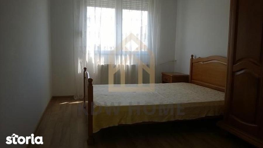 Apartament cu 2 camere decomandat în Tei