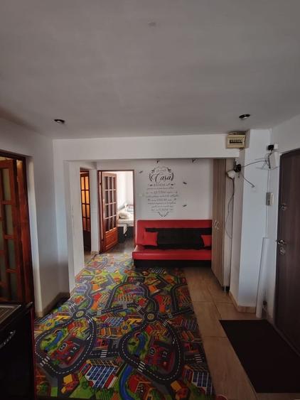 Apartament cu 3 camere decomandat în Central
