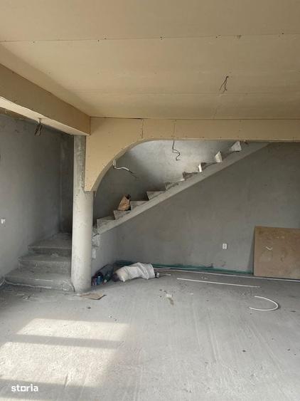 Casă cu 4 camere în Poroschia