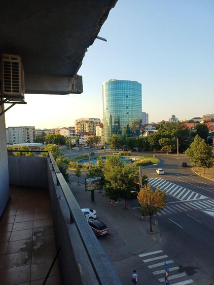 Apartament cu 3 camere decomandat în 1 Mai