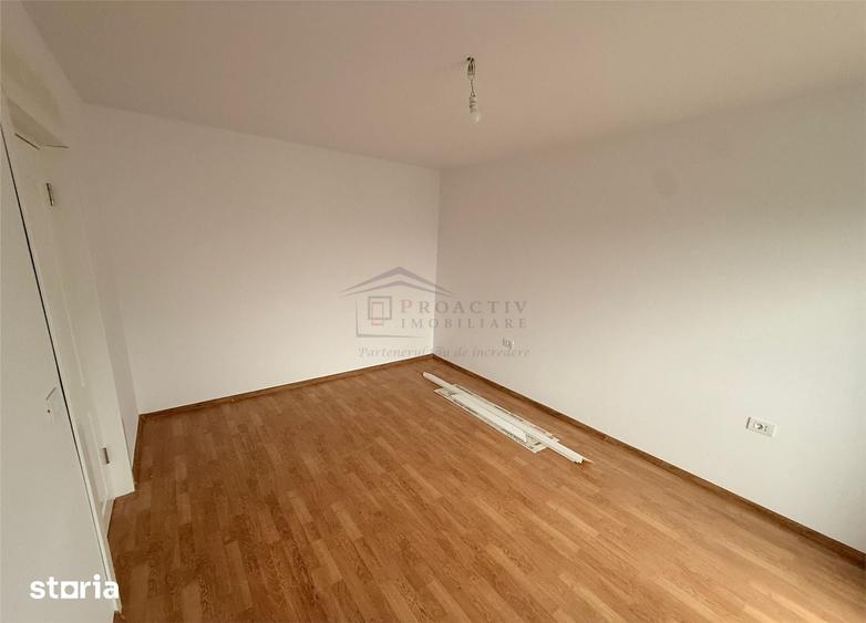 Casă cu 4 camere cu Teren 260 Mp în Ipotești
