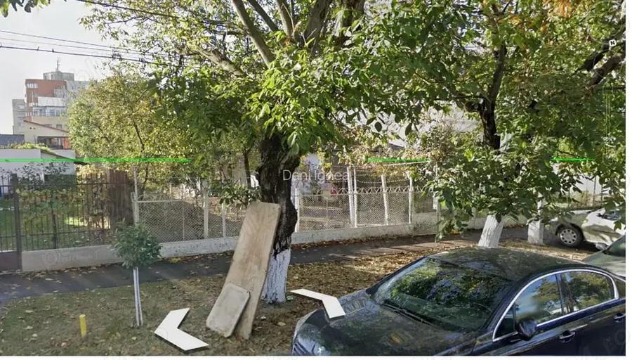 Proprietar vand casa cu teren Zona Modern-str Lorena