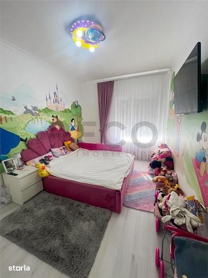 Apartament cu 3 camere decomandat în Salca