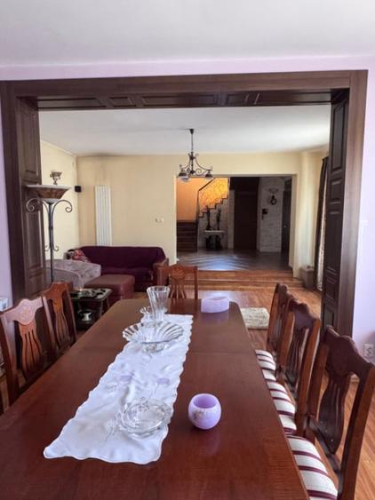 Casă cu 5 camere cu Teren 585 Mp în Lăpuș Argeș