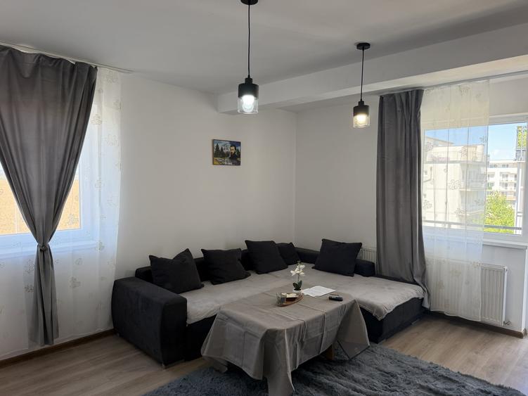 Apartament cu 2 camere nedecomandat, mobilat în Turnișor