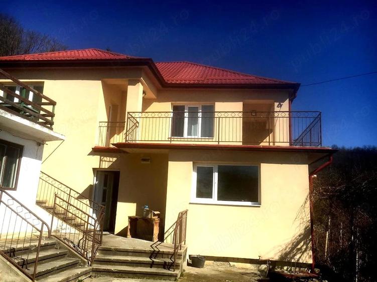Casă cu Teren 3000 Mp în Central