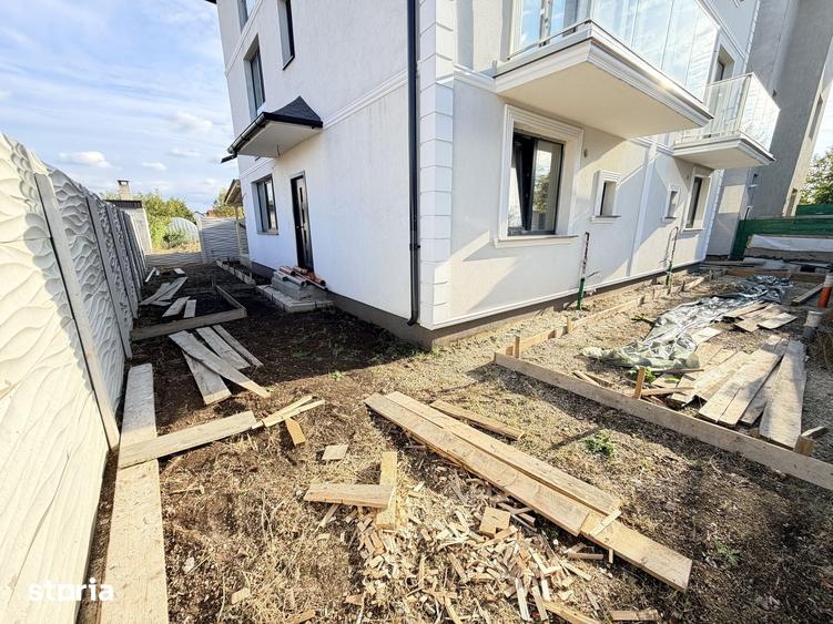 Casă cu 5 camere cu Teren 158 Mp în Glina