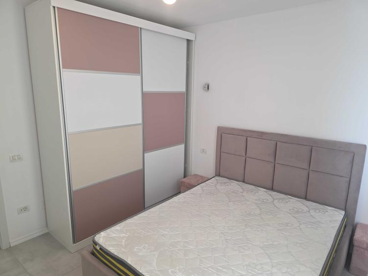 Apartament cu 2 camere decomandat în Găvana