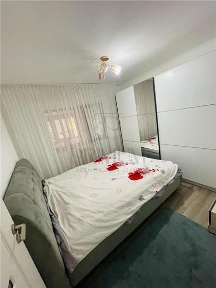 Apartament cu 3 camere decomandat, mobilat în Lipovei — fotografia 3