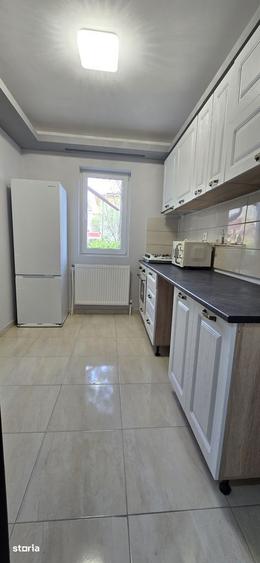 Apartament cu 2 camere semidecomandat în Micro 9