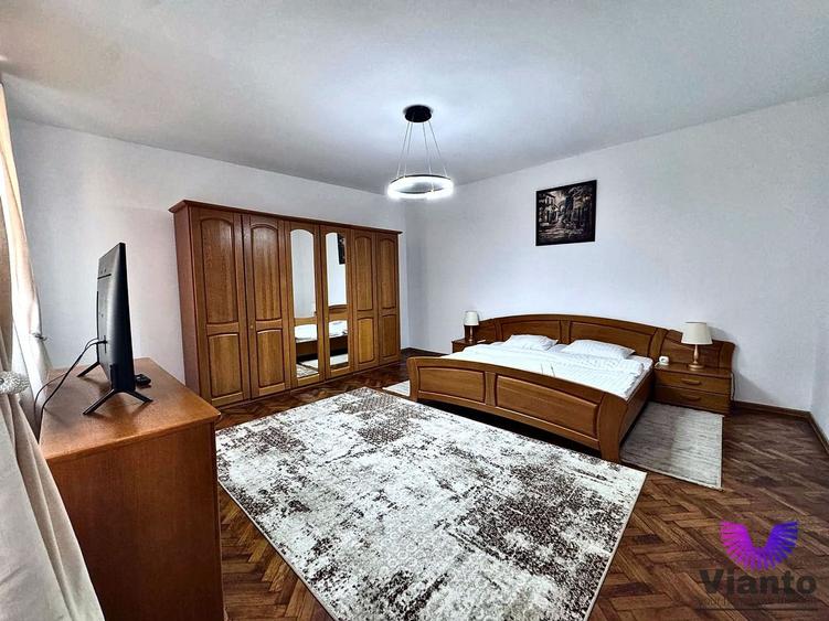 Apartament cu 4 camere, mobilat în Central