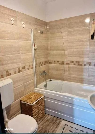 Apartament cu 2 camere decomandat în Păcii