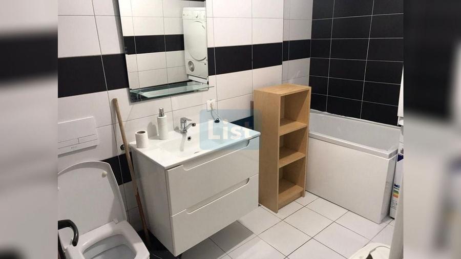 Apartament cu 2 camere semidecomandat, mobilat în Central