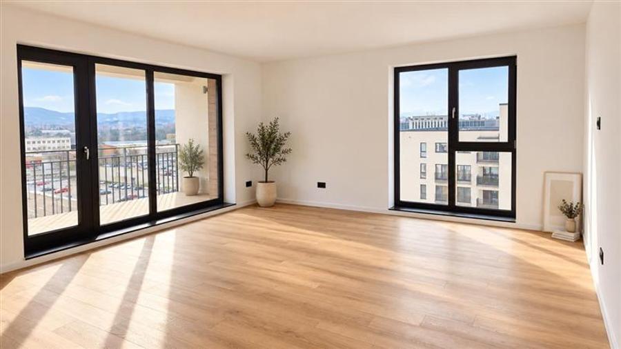 Apartament cu 2 camere decomandat în Tractorul