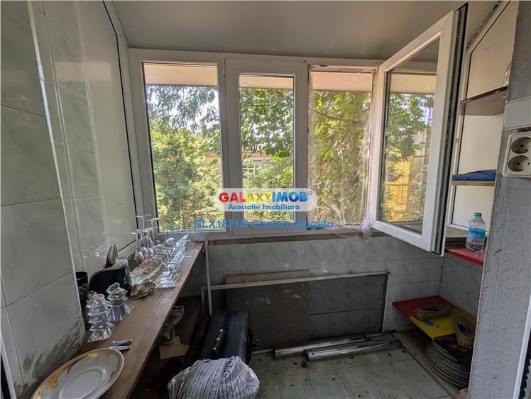 Apartament cu 2 camere semidecomandat în Colentina