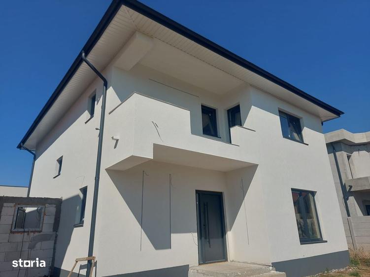 PROPRIETAR, Casa noua, 4 camere, 3 bai, metrou, - 9