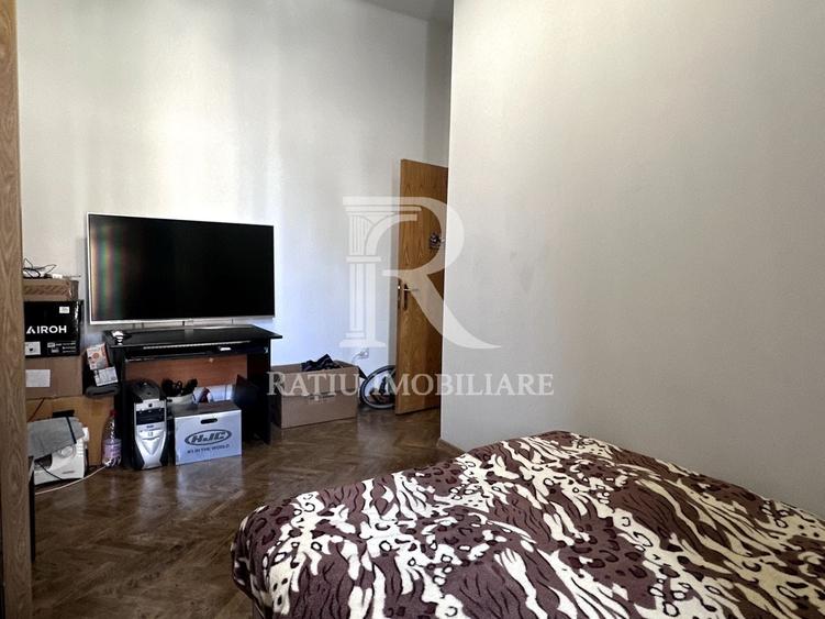 Casă individuală cu 3 camere cu Canalizare în Ultracentral