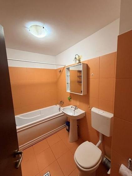 Apartament cu 2 camere decomandat în Dâmbul Rotund