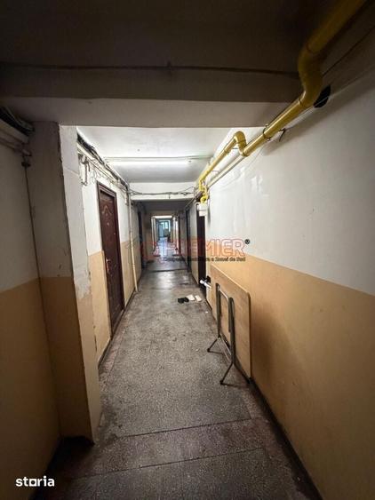 Garsonieră în Apărătorii Patriei