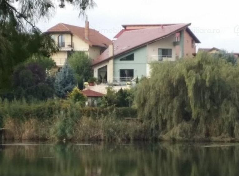 Mogosoaia vila robusta cu view unic catre palat si parc,ponton pe lac,dendrariu - 1