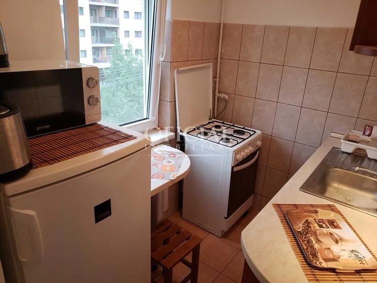 Garsonieră decomandată, mobilată în Zorilor