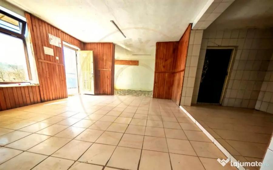 Spațiu comercial, de 140 mp, în Dârmănești