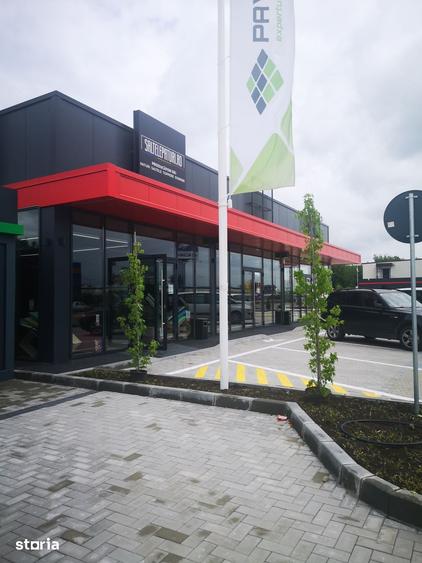 Spațiu comercial, de 100 mp, în Malu Mare