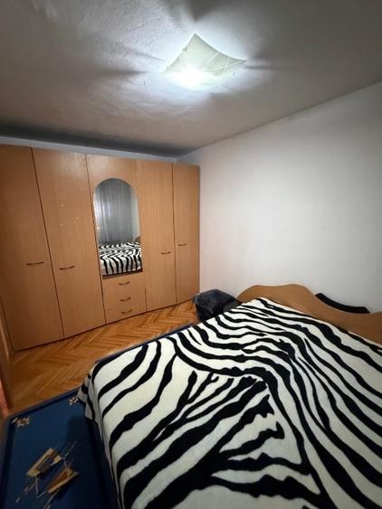 Apartament cu 2 camere semidecomandat, mobilat în Micălaca