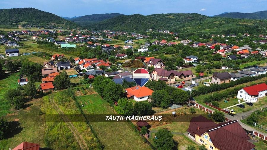 Casă individuală cu 5 camere cu Teren 2055 Mp în Central