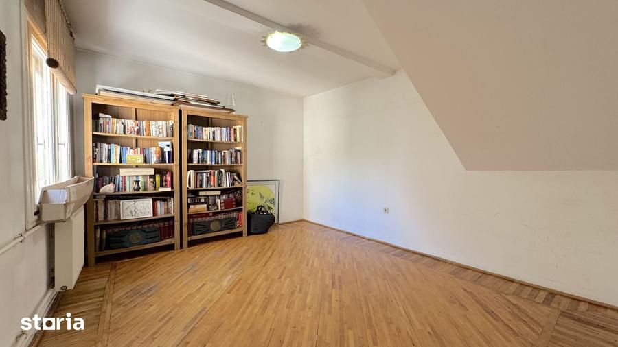 Casă cu 10 camere cu Teren 990 Mp în Ferentari
