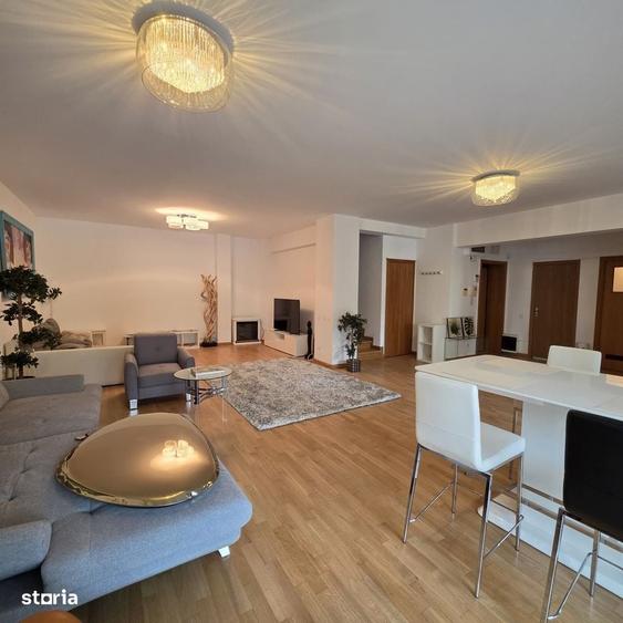 Apartament cu 4 camere în Herăstrău