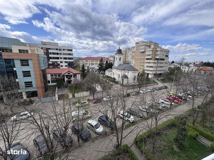 Apartament cu 2 camere decomandat în Central