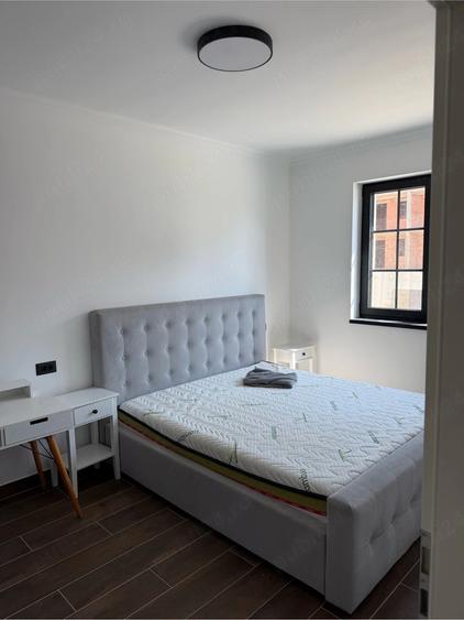 Apartament cu 2 camere semidecomandat, mobilat în Giroc